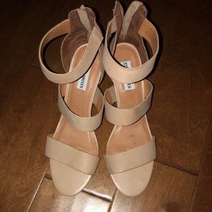 Steve Madden sandal wedges size 10